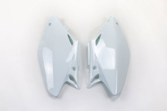 Plaques latérales porte-numéro Honda CR 125 (02-04) blancs* HO03690-041