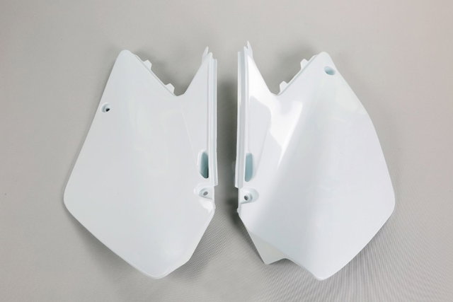 Plaques latérales porte-numéro Suzuki RM 250 (06-12) blancs* SU04900-041